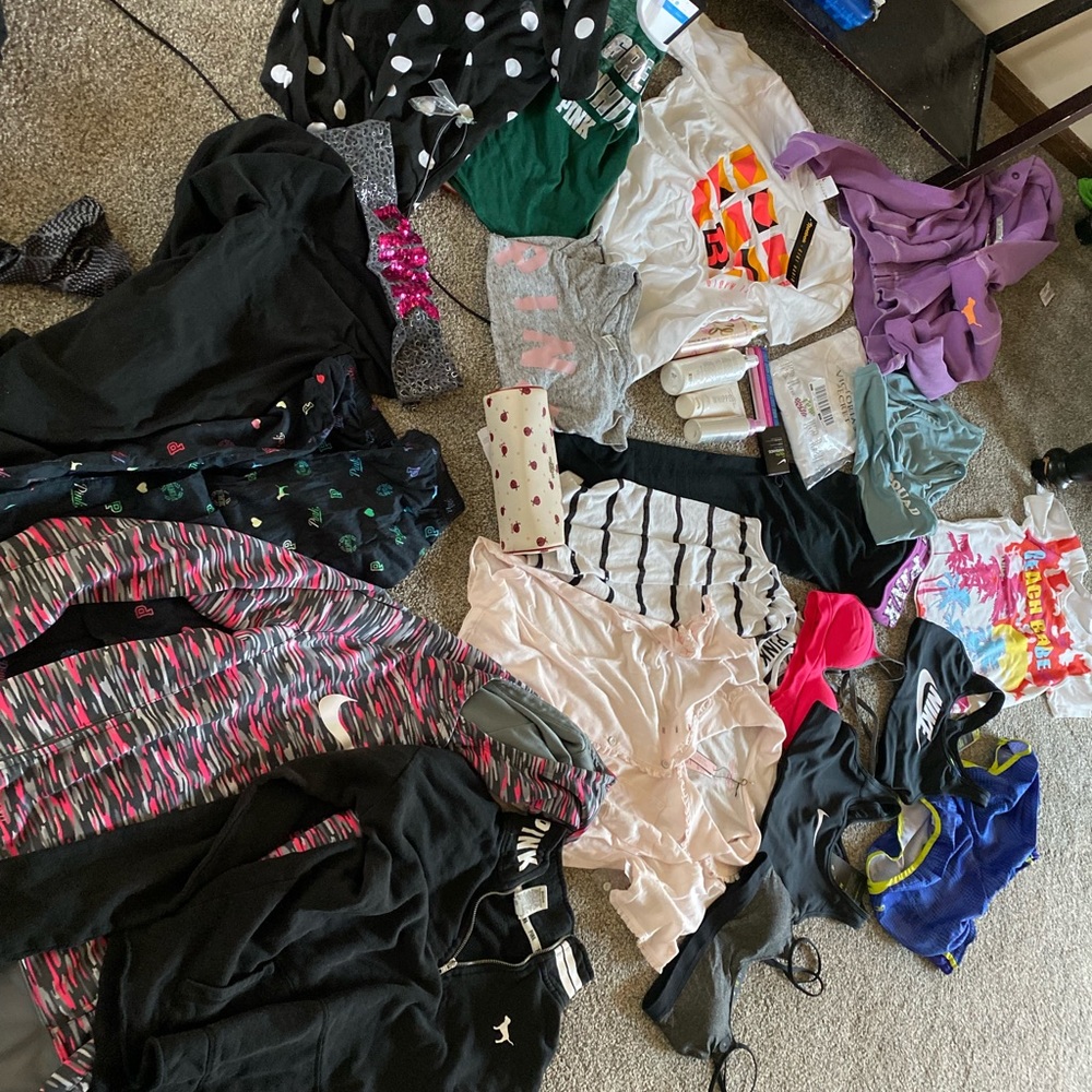 Nike vs pink Coach 30 items